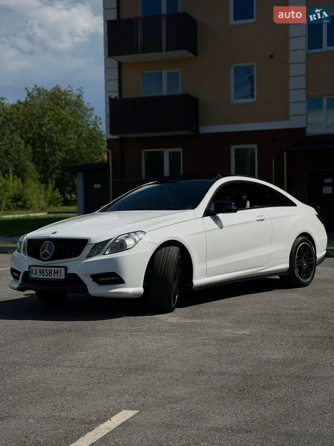 2012 Mercedes-Benz E-klasse - фото 1