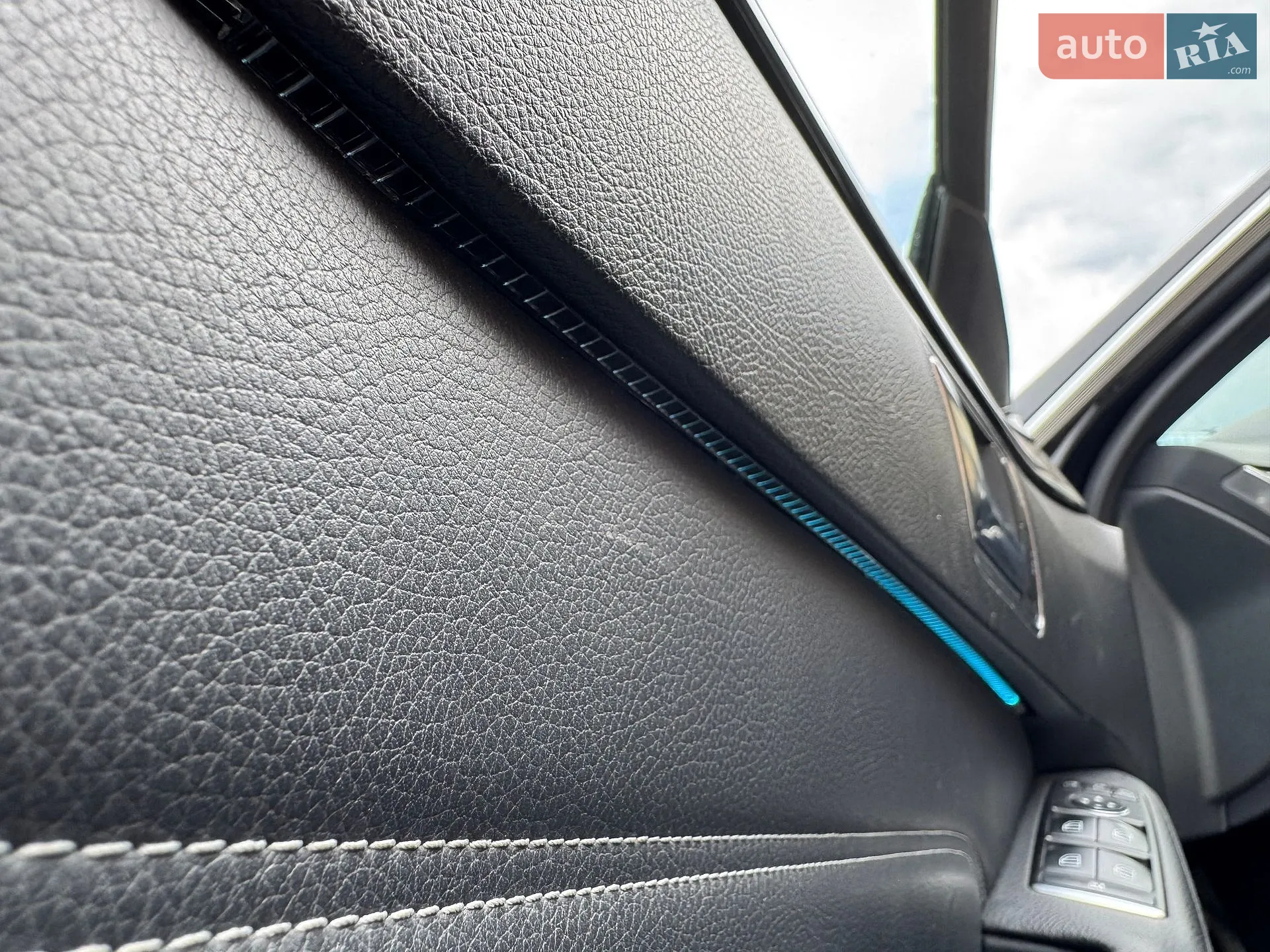 2015 Mercedes-Benz E-klasse - мініатюра 28