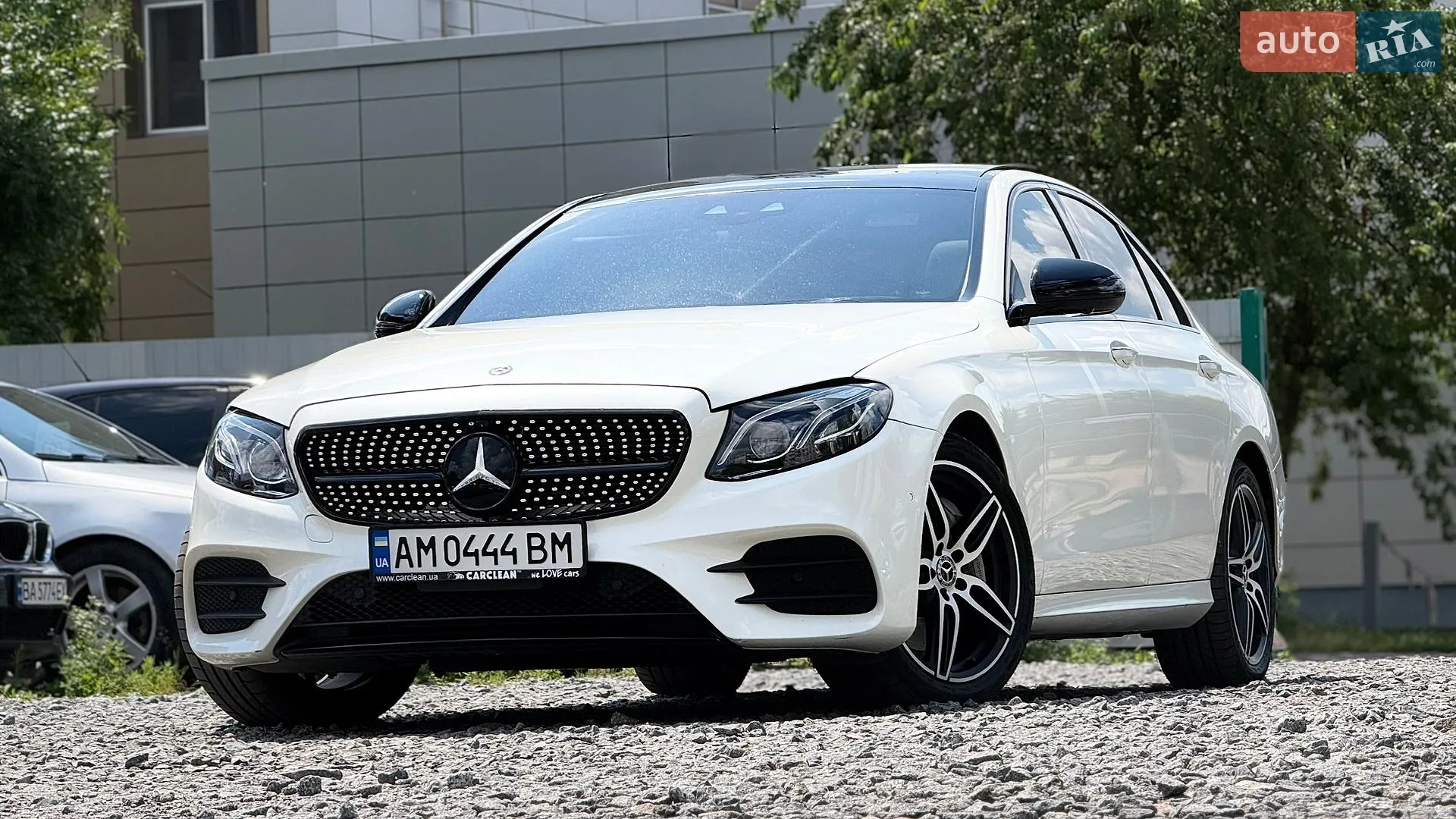 Mercedes-Benz E-Class 2019 VIN WDDZF8EB5LA718839 фото оголошення 7 з 37