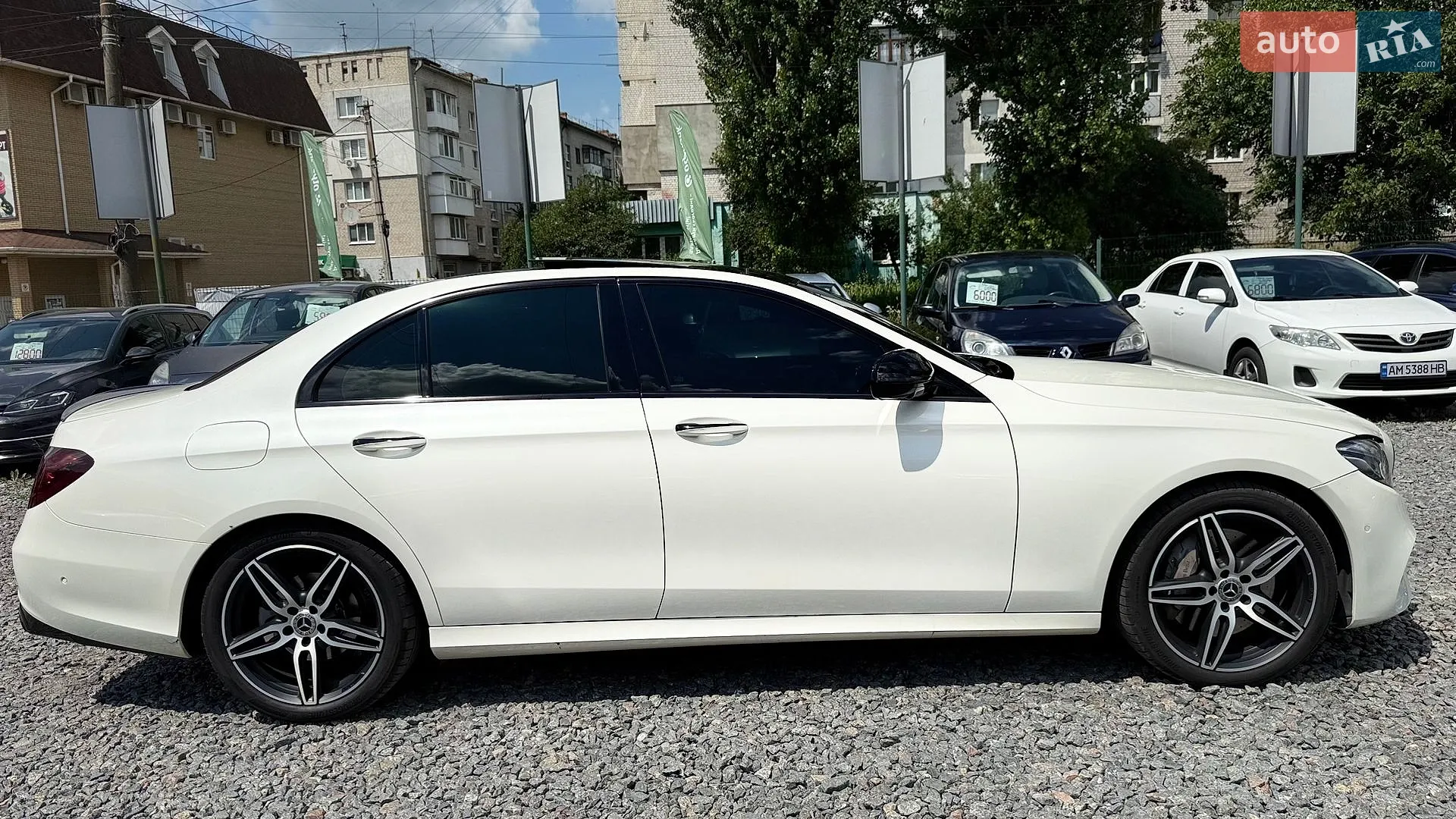 Mercedes-Benz E-Class 2019 VIN WDDZF8EB5LA718839 фото оголошення 15 з 37