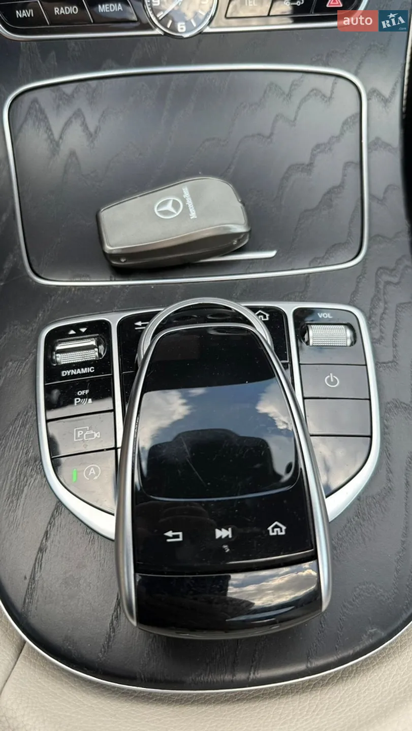 Mercedes-Benz E-Class 2019 VIN WDDZF8EB5LA718839 фото оголошення 25 з 37