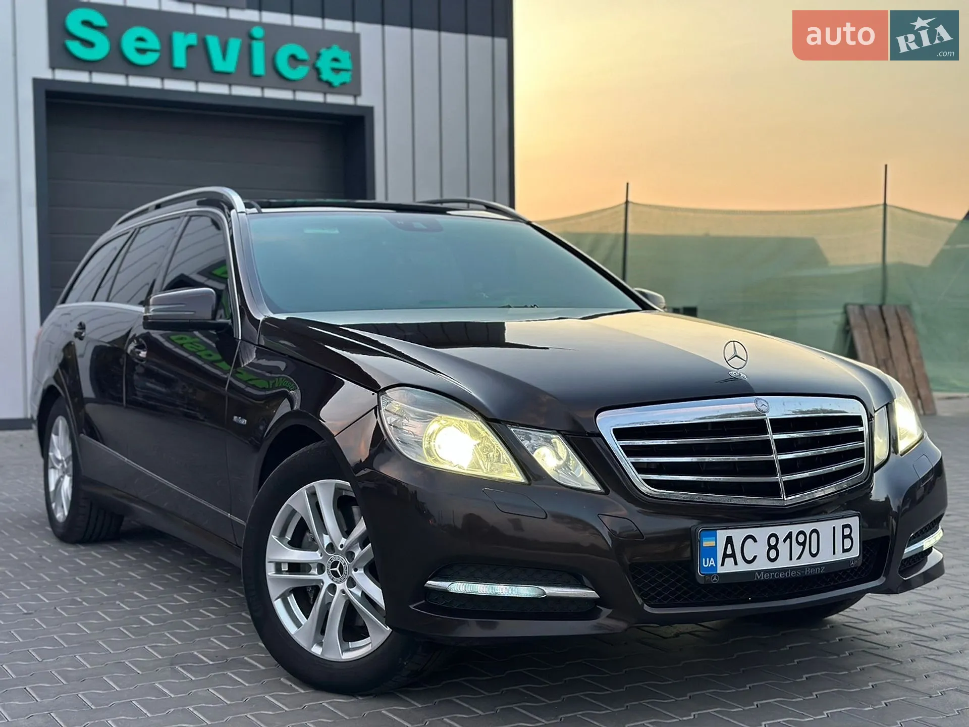 2010 Mercedes-Benz E-klasse - мініатюра 48