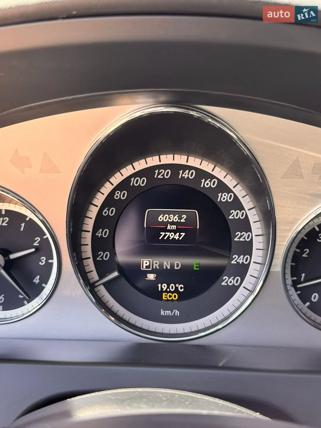 2012 Mercedes-Benz E-klasse - мініатюра 21