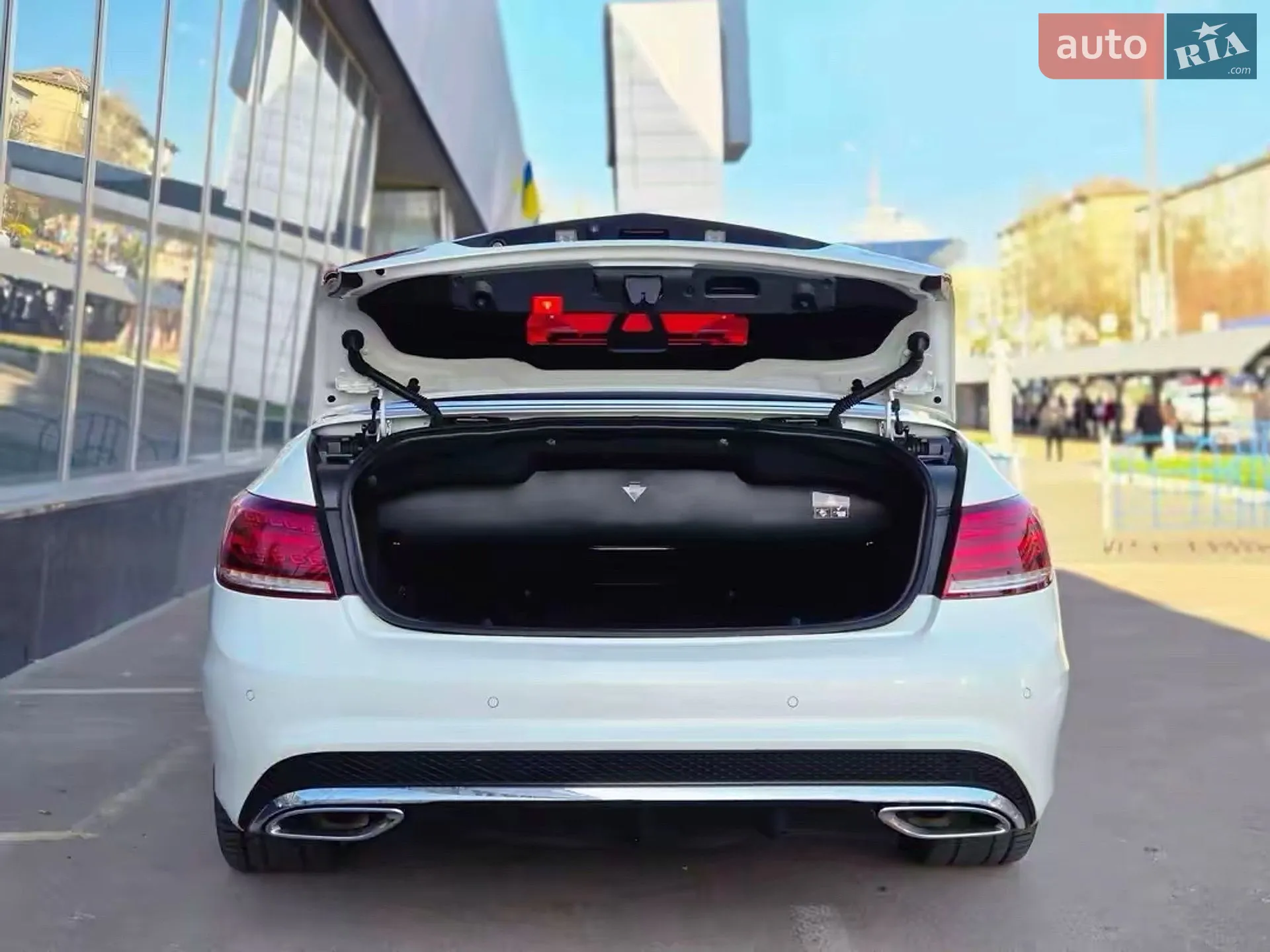 2013 Mercedes-Benz E-klasse - мініатюра 11