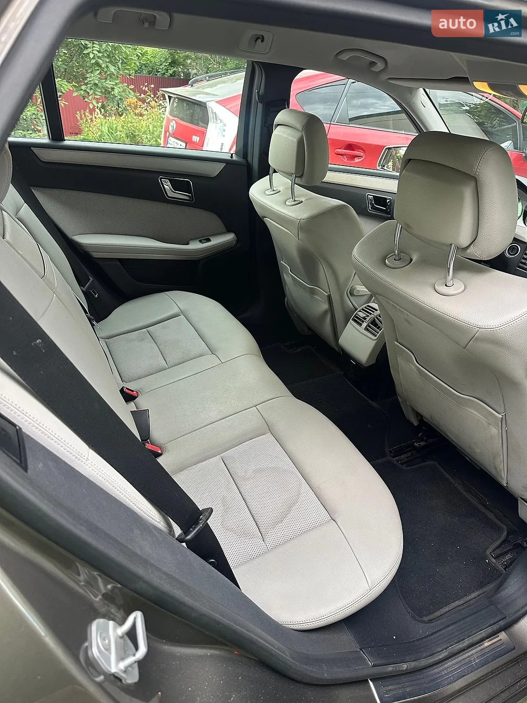 2010 Mercedes-Benz E-klasse - мініатюра 11