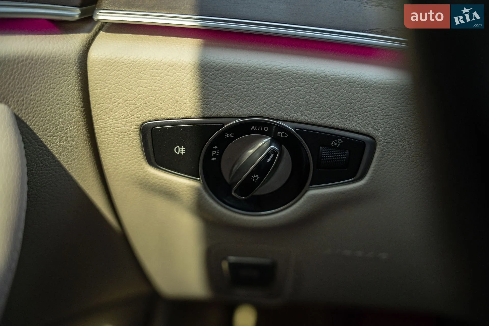 2016 Mercedes-Benz E-klasse - мініатюра 21