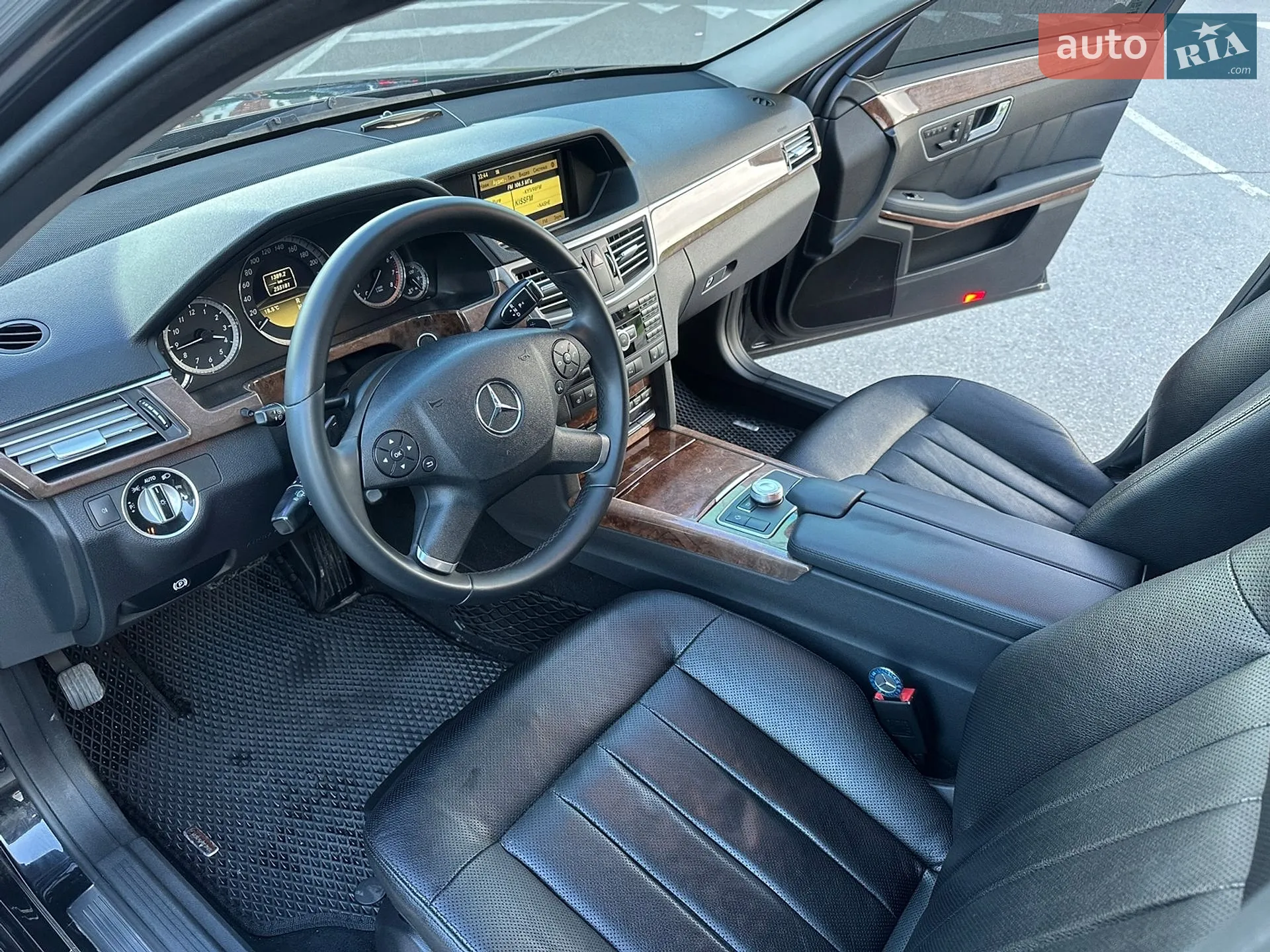 2011 Mercedes-Benz E-klasse - мініатюра 20