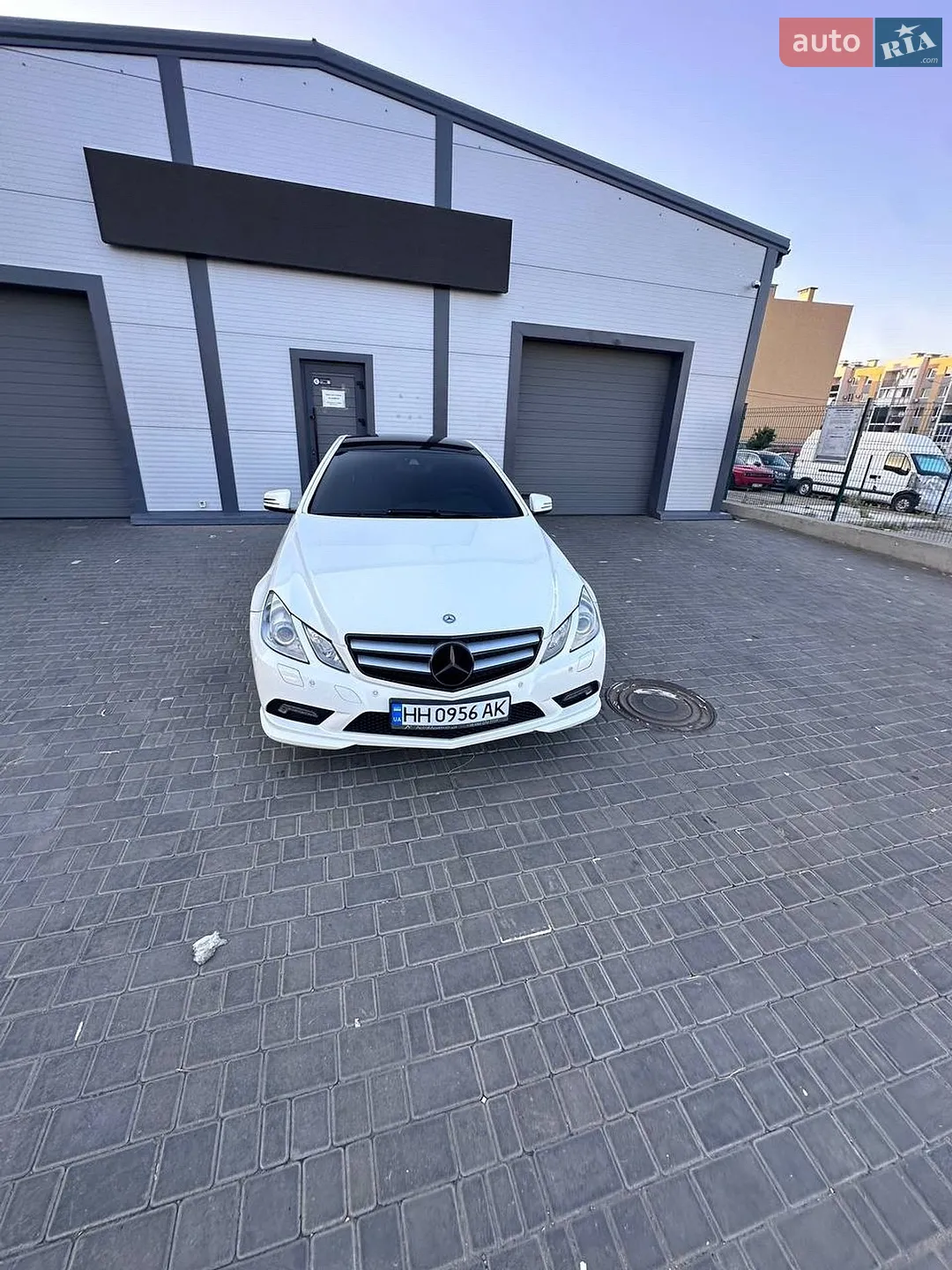 2010 Mercedes-Benz E-klasse - мініатюра 2