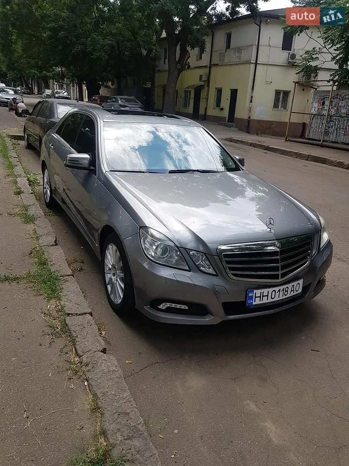 2010 Mercedes-Benz E-klasse - мініатюра 33