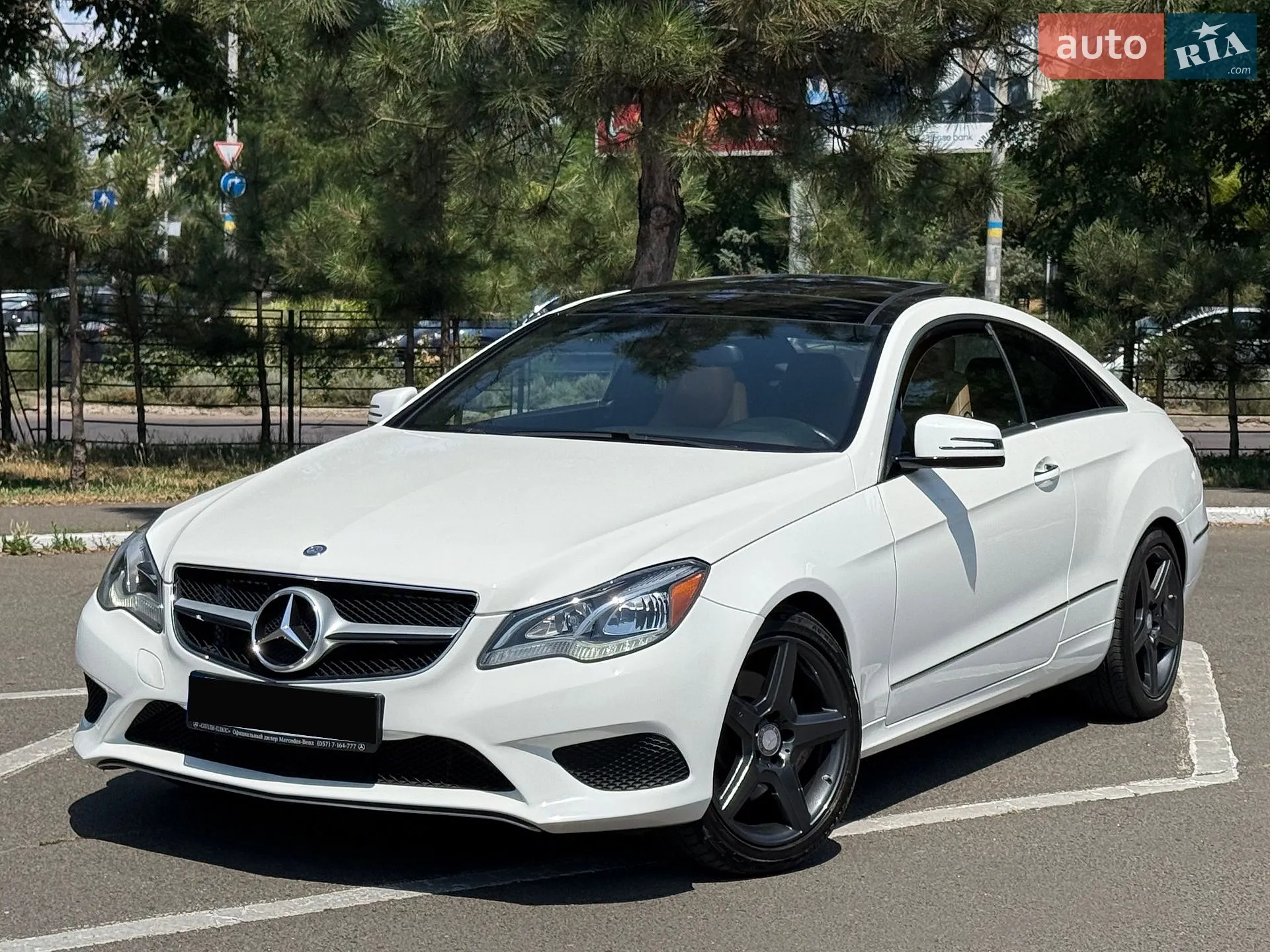 2016 Mercedes-Benz E-klasse - фото 1