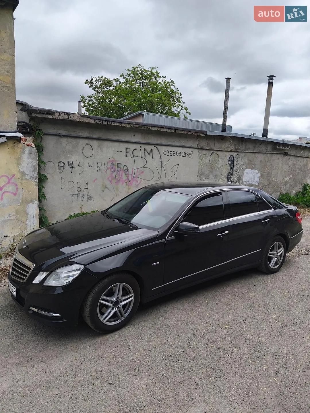 2011 Mercedes-Benz E-klasse - мініатюра 2