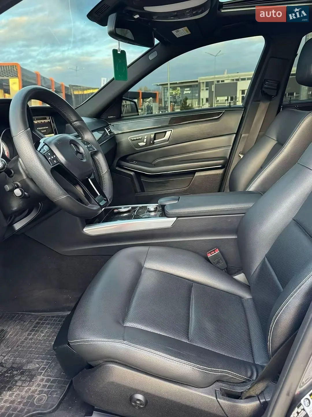 2013 Mercedes-Benz E-klasse - мініатюра 13