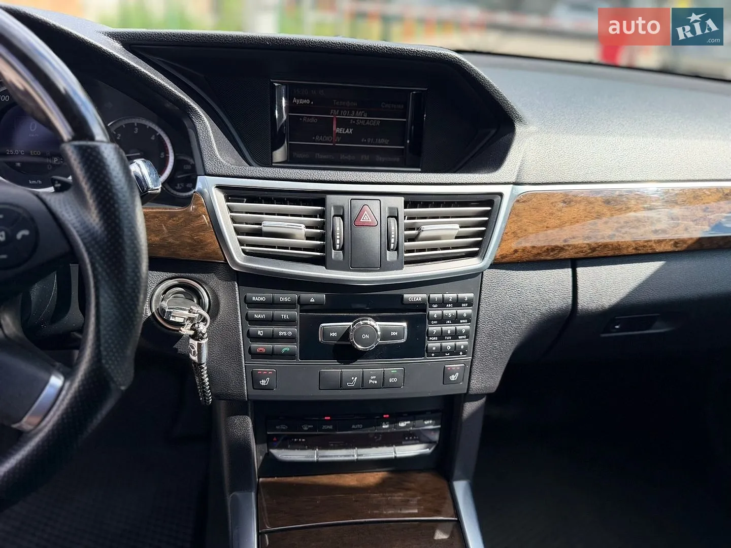 2012 Mercedes-Benz E-klasse - мініатюра 12