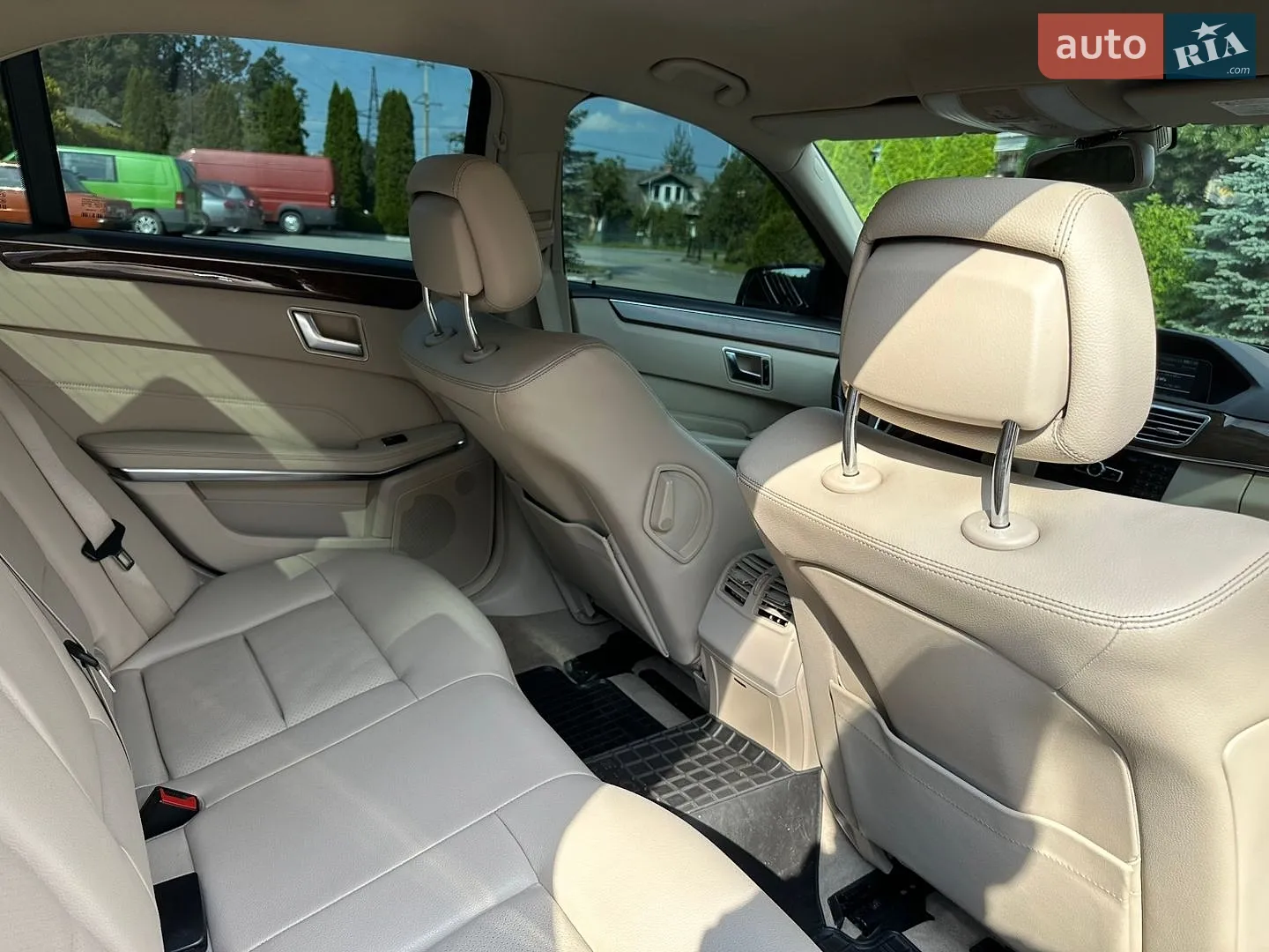 2013 Mercedes-Benz E-klasse - мініатюра 29
