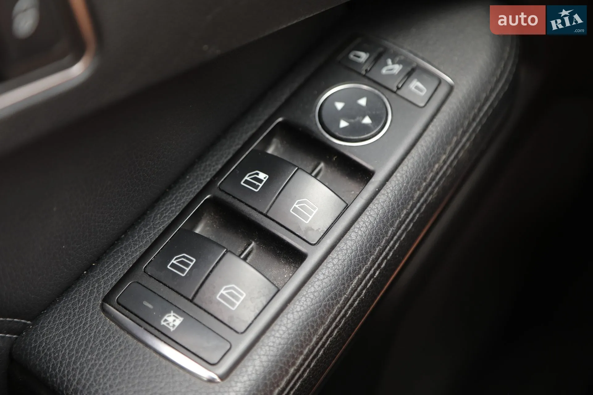 2013 Mercedes-Benz E-klasse - мініатюра 29