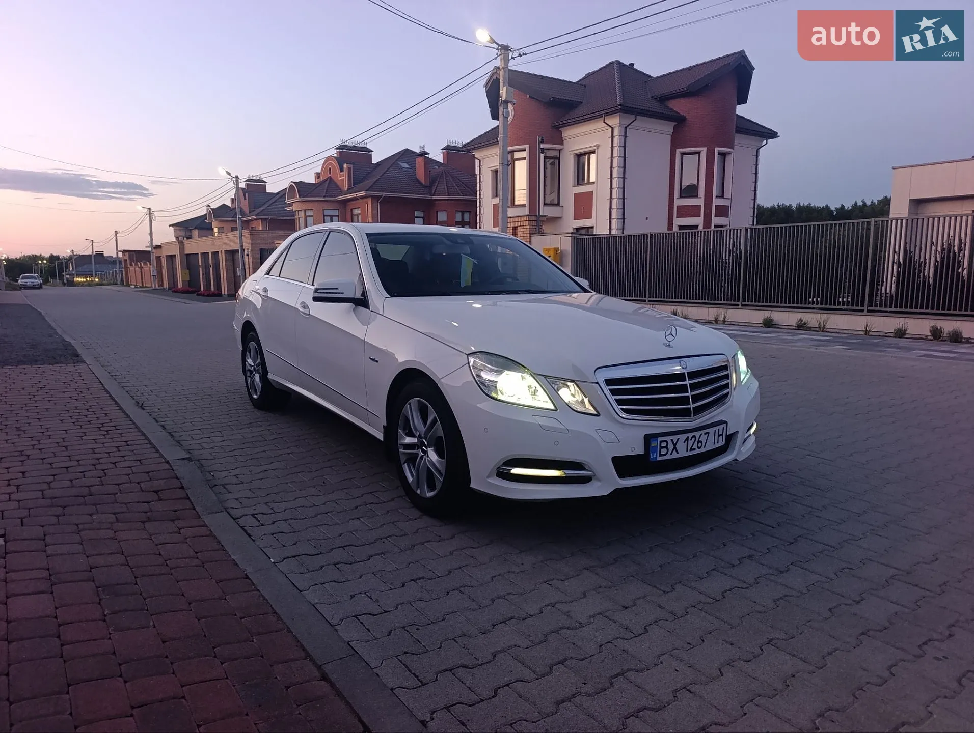 2011 Mercedes-Benz E-klasse - мініатюра 2