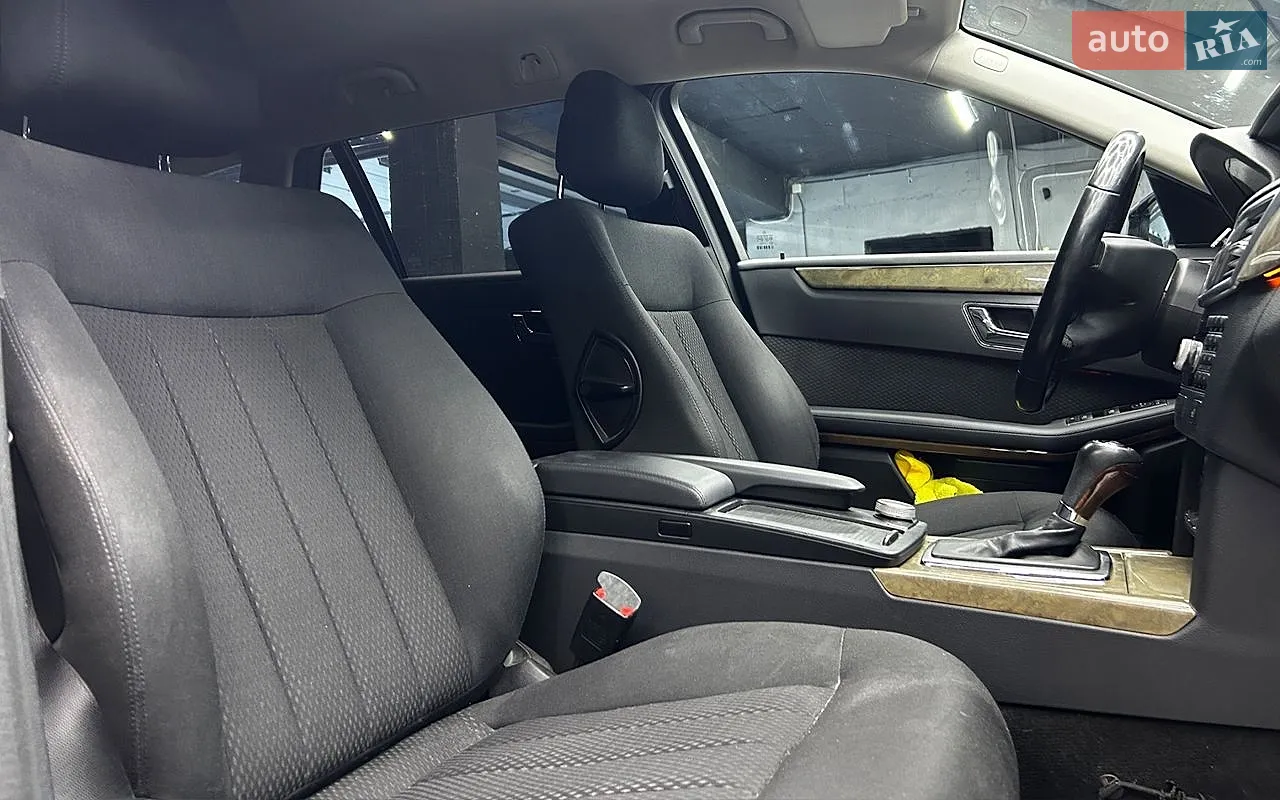 2010 Mercedes-Benz E-klasse - мініатюра 19