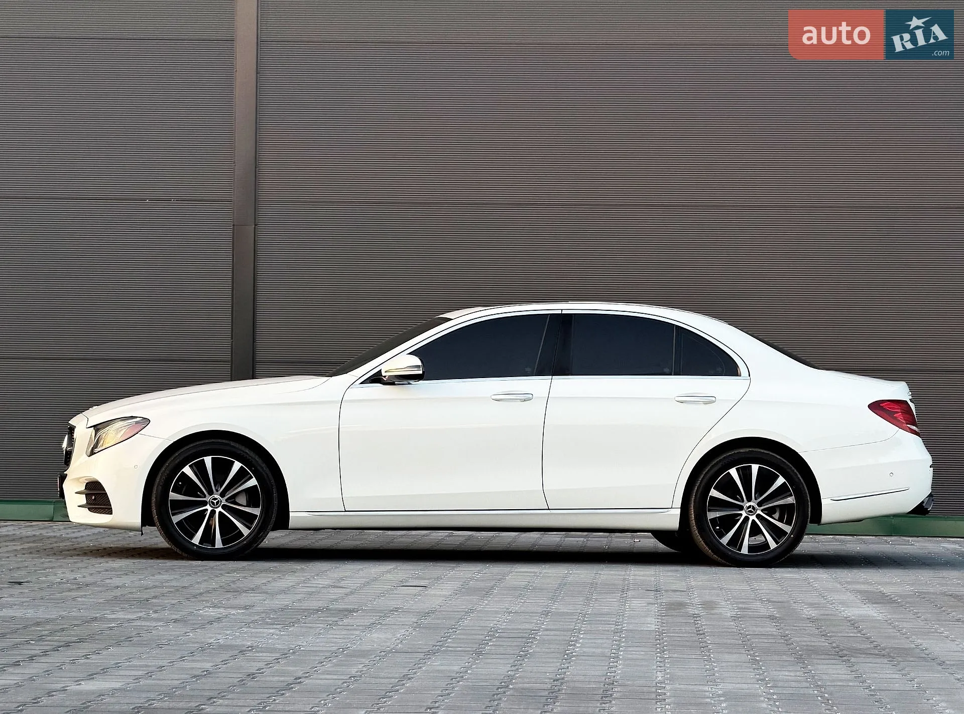 2016 Mercedes-Benz E-klasse - мініатюра 11