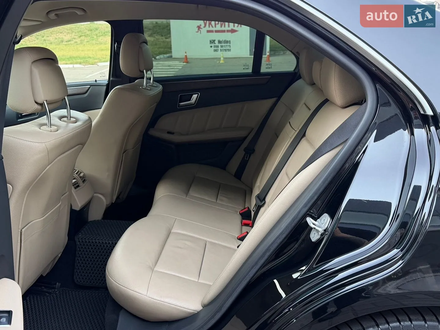 2013 Mercedes-Benz E-klasse - мініатюра 26