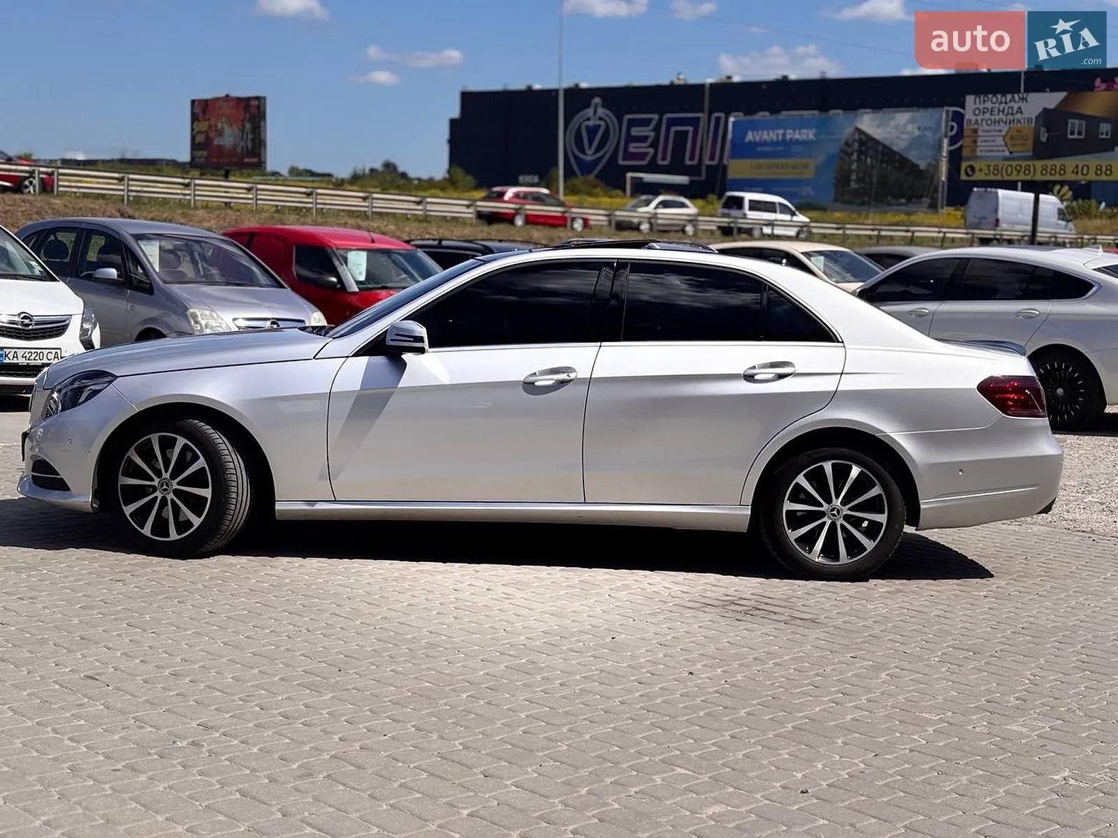 2013 Mercedes-Benz E-klasse - мініатюра 9