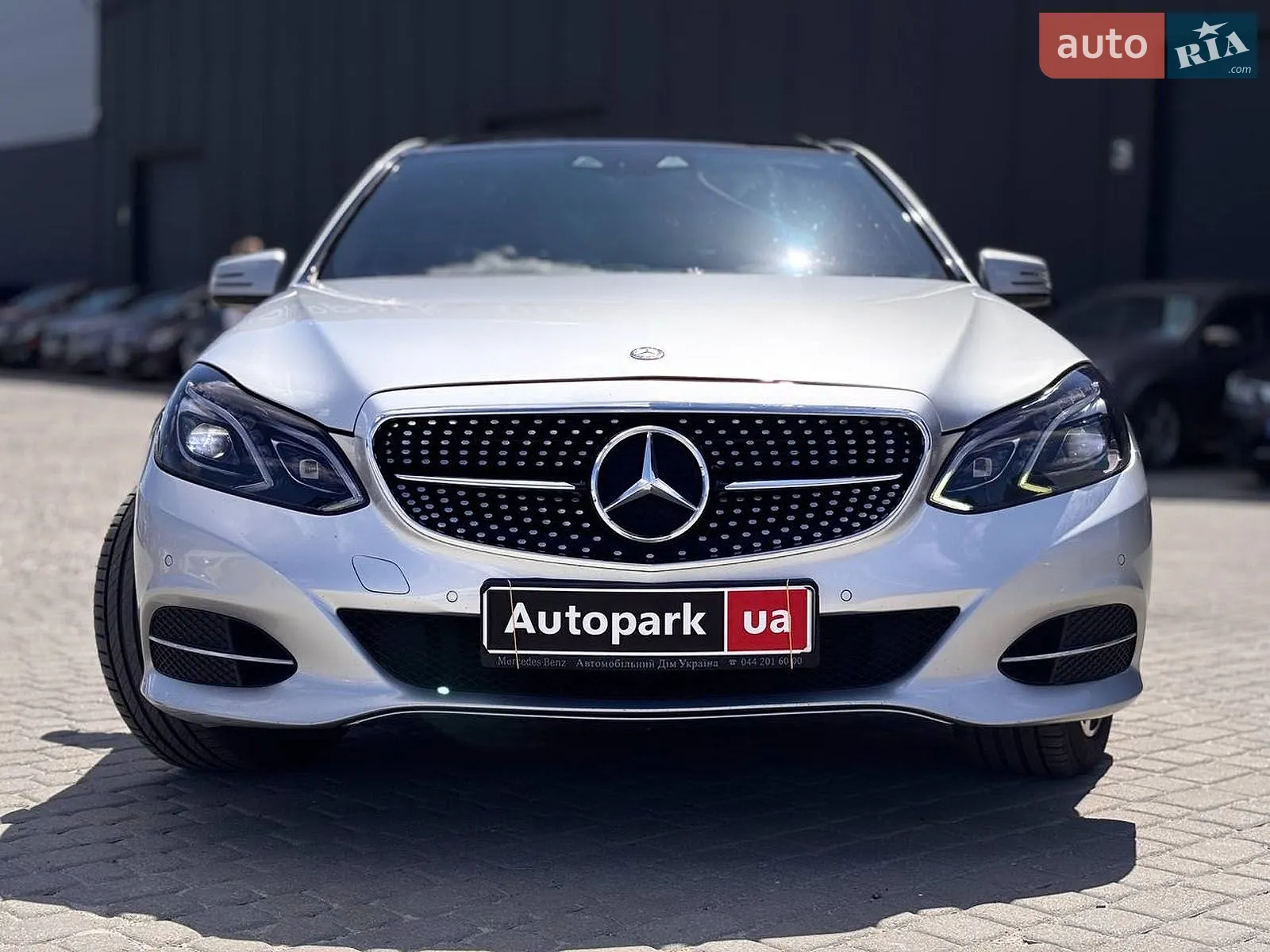 2013 Mercedes-Benz E-klasse - мініатюра 18