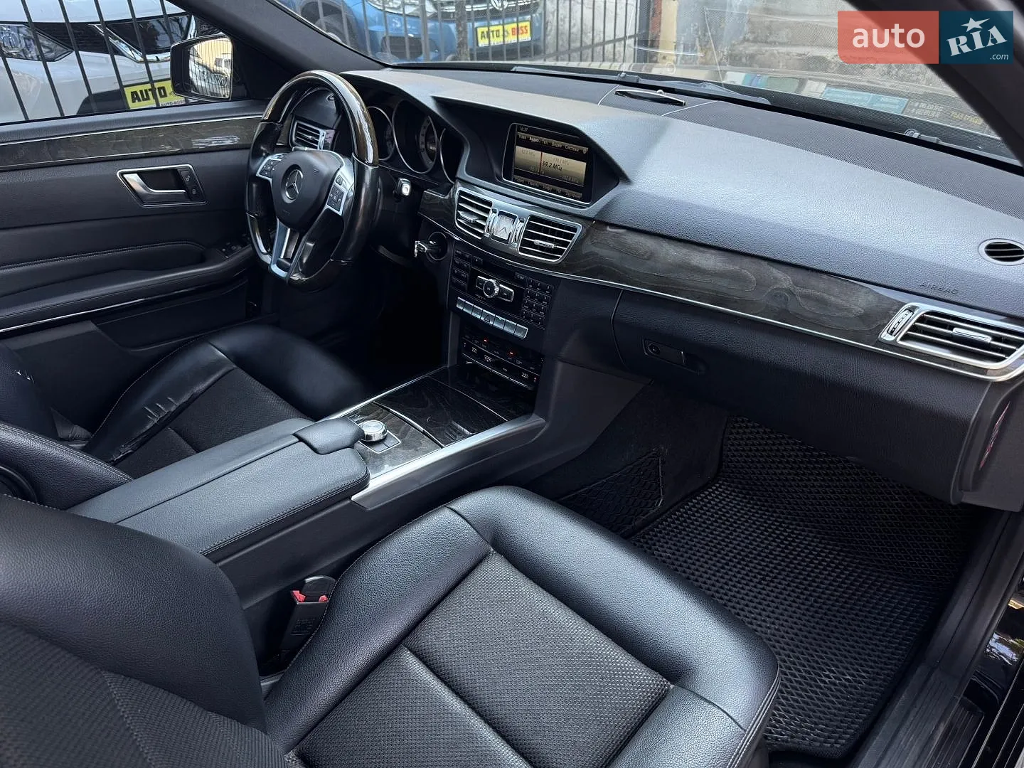 2013 Mercedes-Benz E-klasse - мініатюра 30