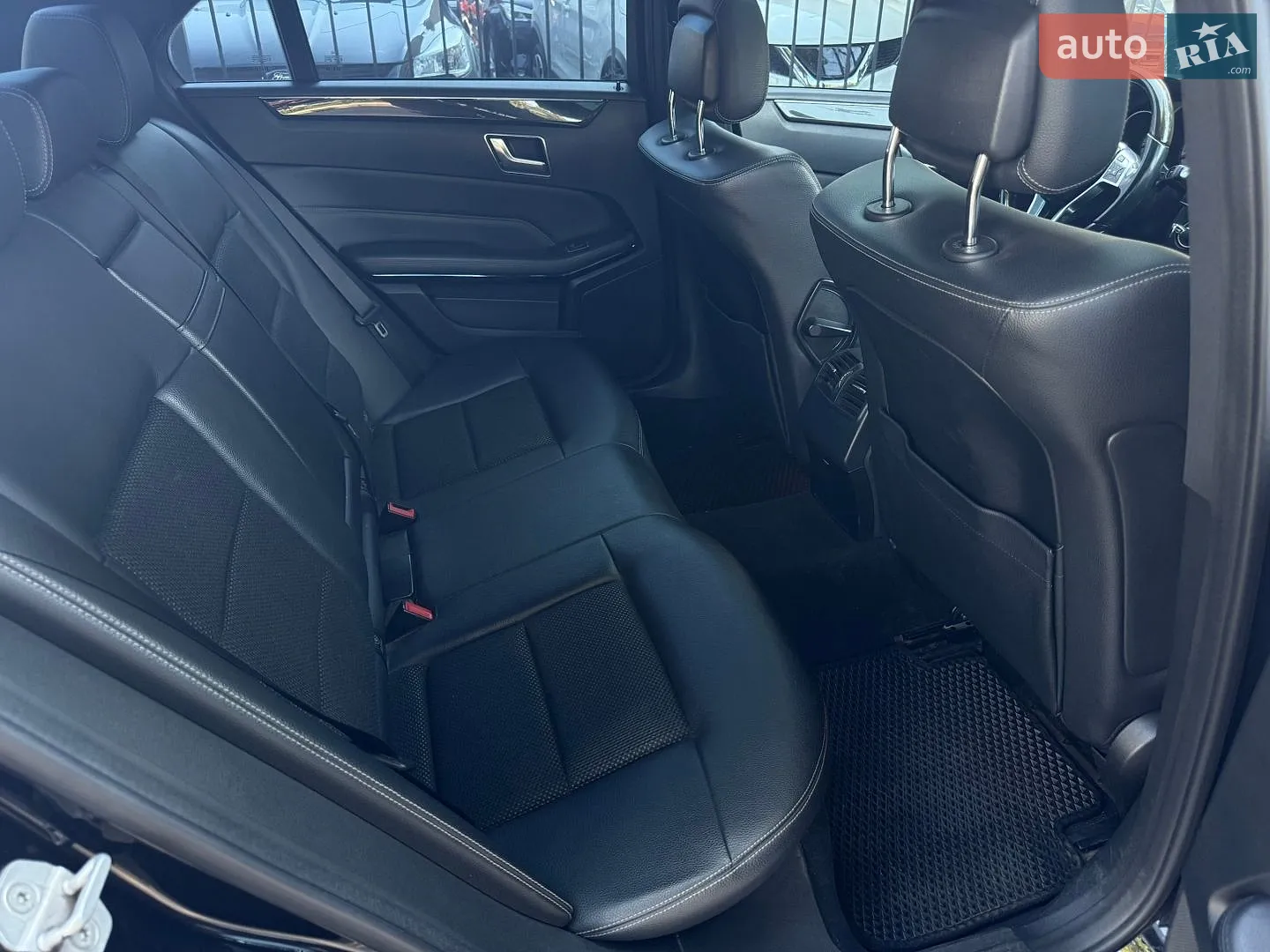 2013 Mercedes-Benz E-klasse - мініатюра 31