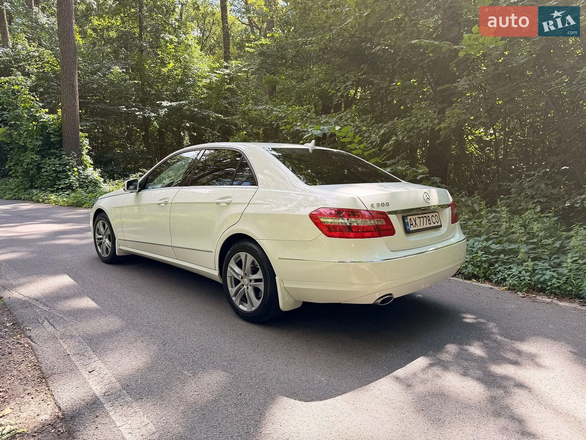 2010 Mercedes-Benz E-klasse - мініатюра 5
