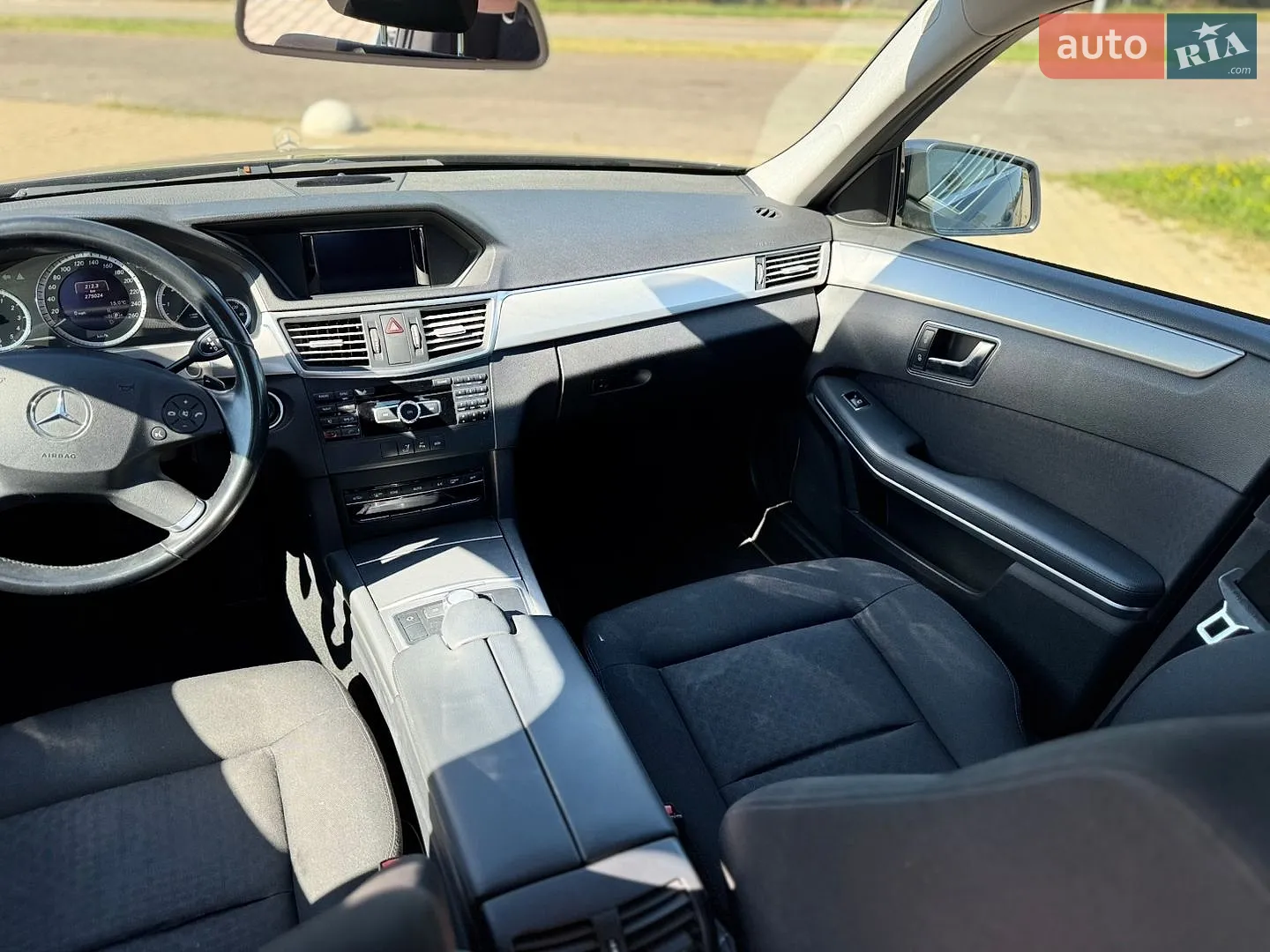 2012 Mercedes-Benz E-klasse - мініатюра 28