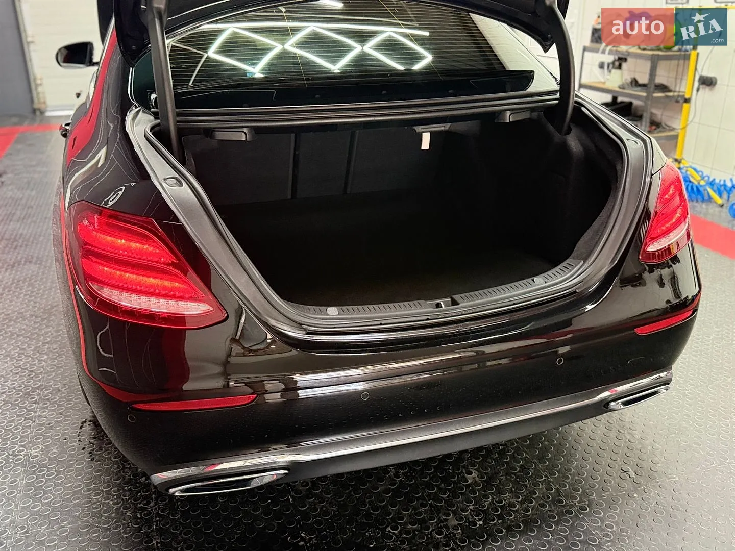 2017 Mercedes-Benz E-klasse - мініатюра 38