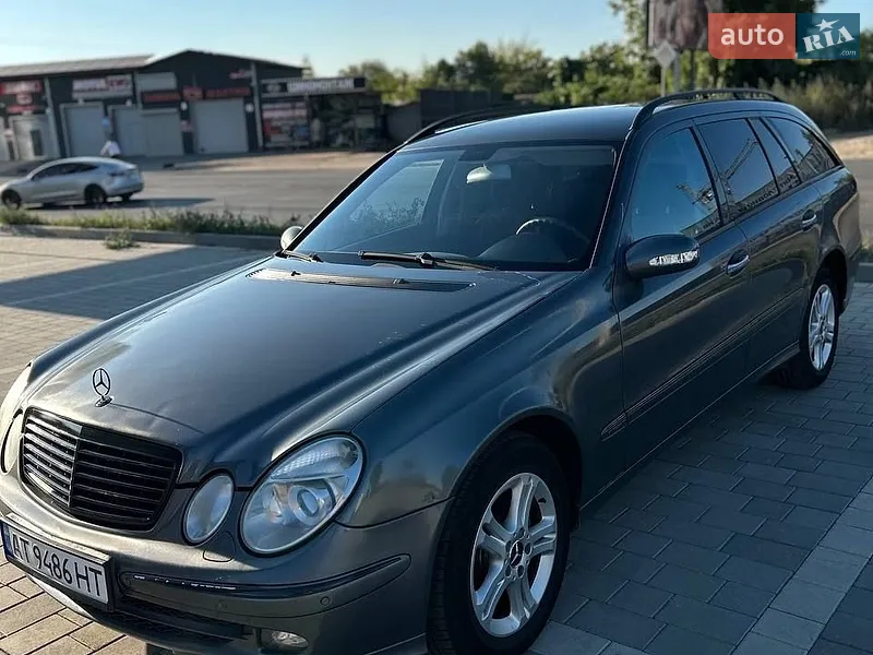 Mercedes-Benz E-Class 2005