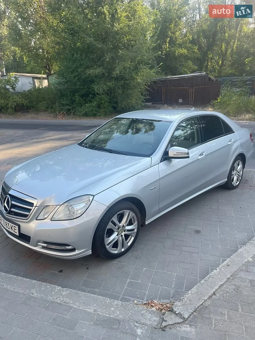 2011 Mercedes-Benz E-klasse - мініатюра 2