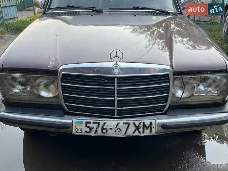 Mercedes-Benz E-Class 1983