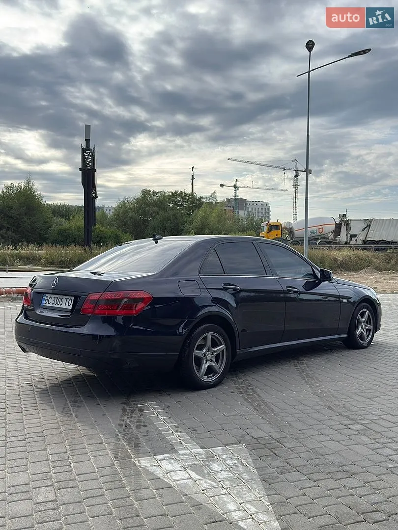 2011 Mercedes-Benz E-klasse - мініатюра 2