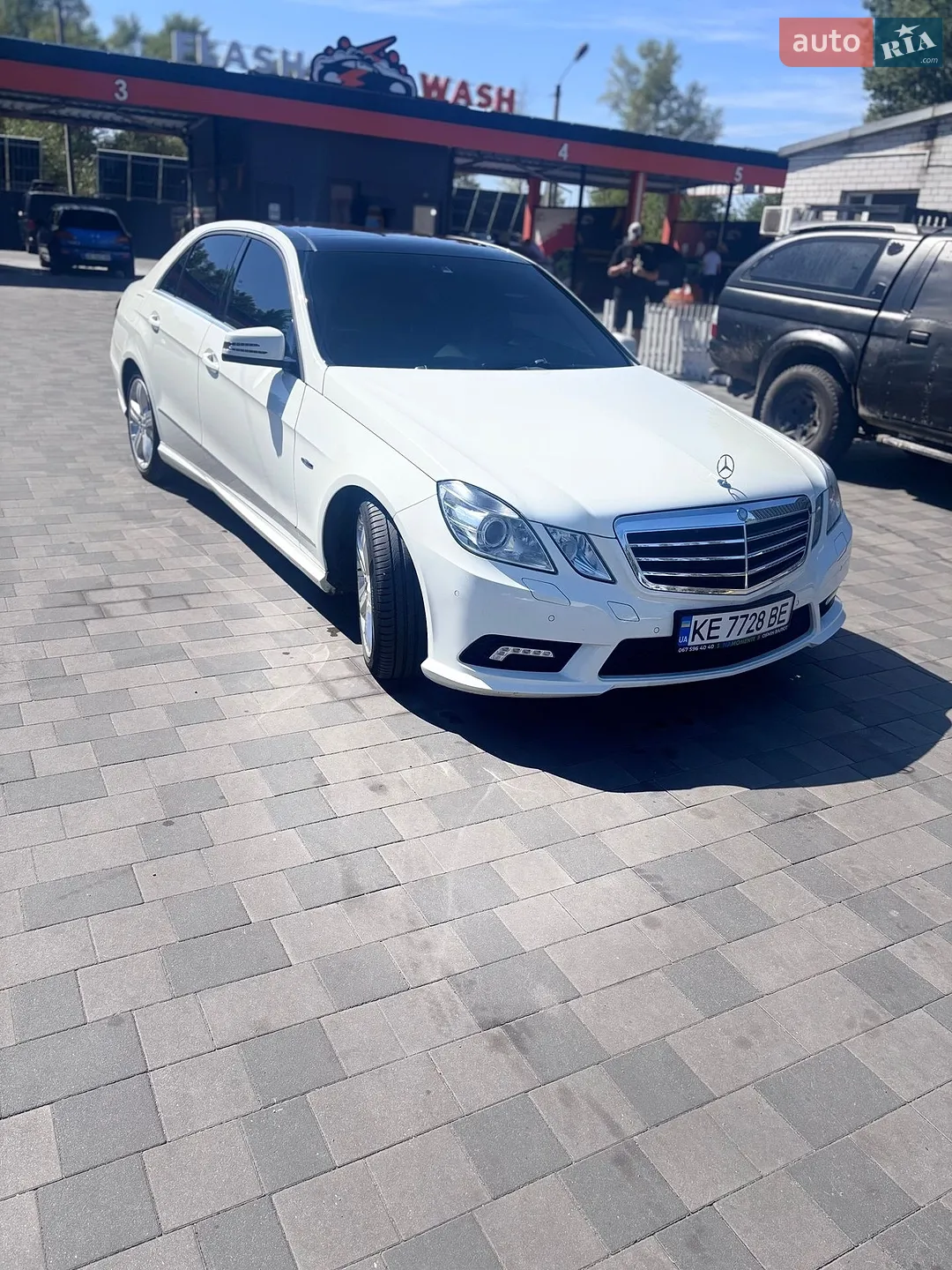 2011 Mercedes-Benz E-klasse - мініатюра 12