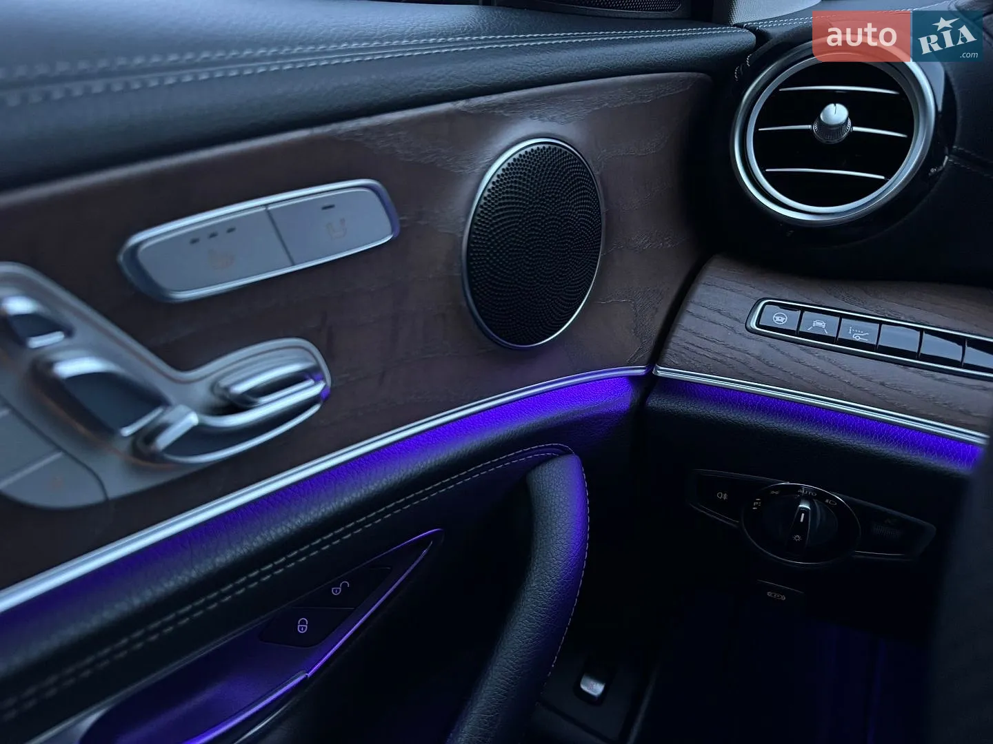 2016 Mercedes-Benz E-klasse - мініатюра 40