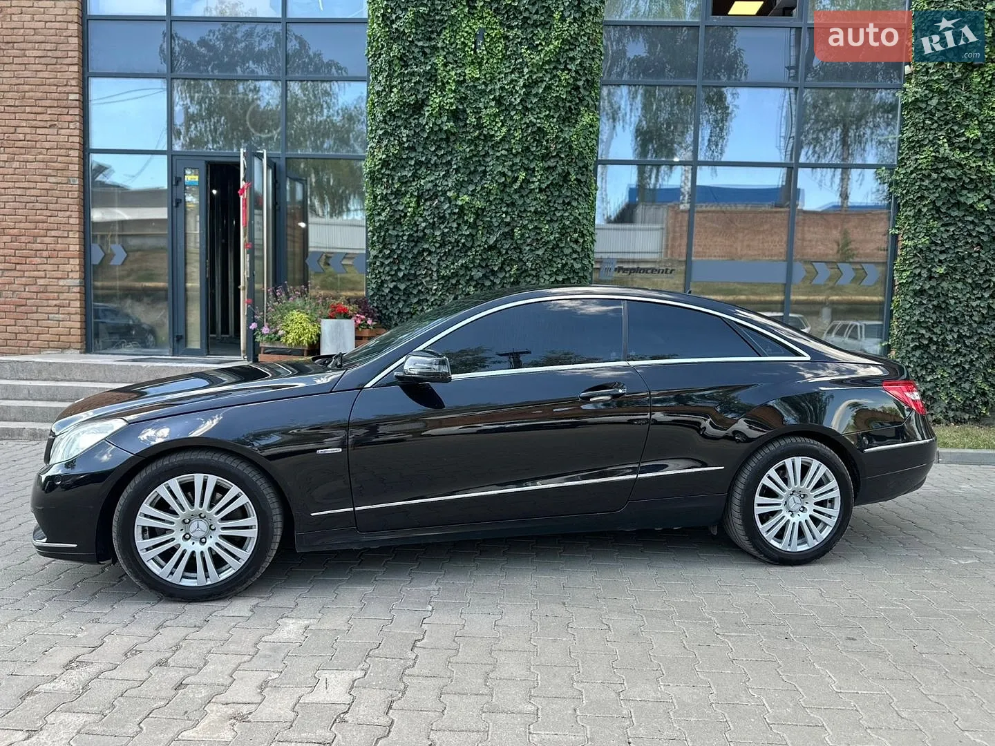 2011 Mercedes-Benz E-klasse - мініатюра 3