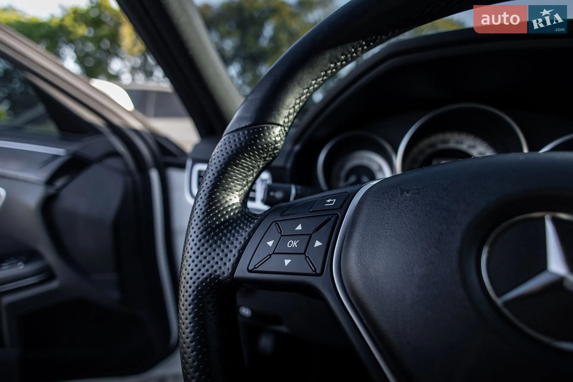 2014 Mercedes-Benz E-klasse - мініатюра 35