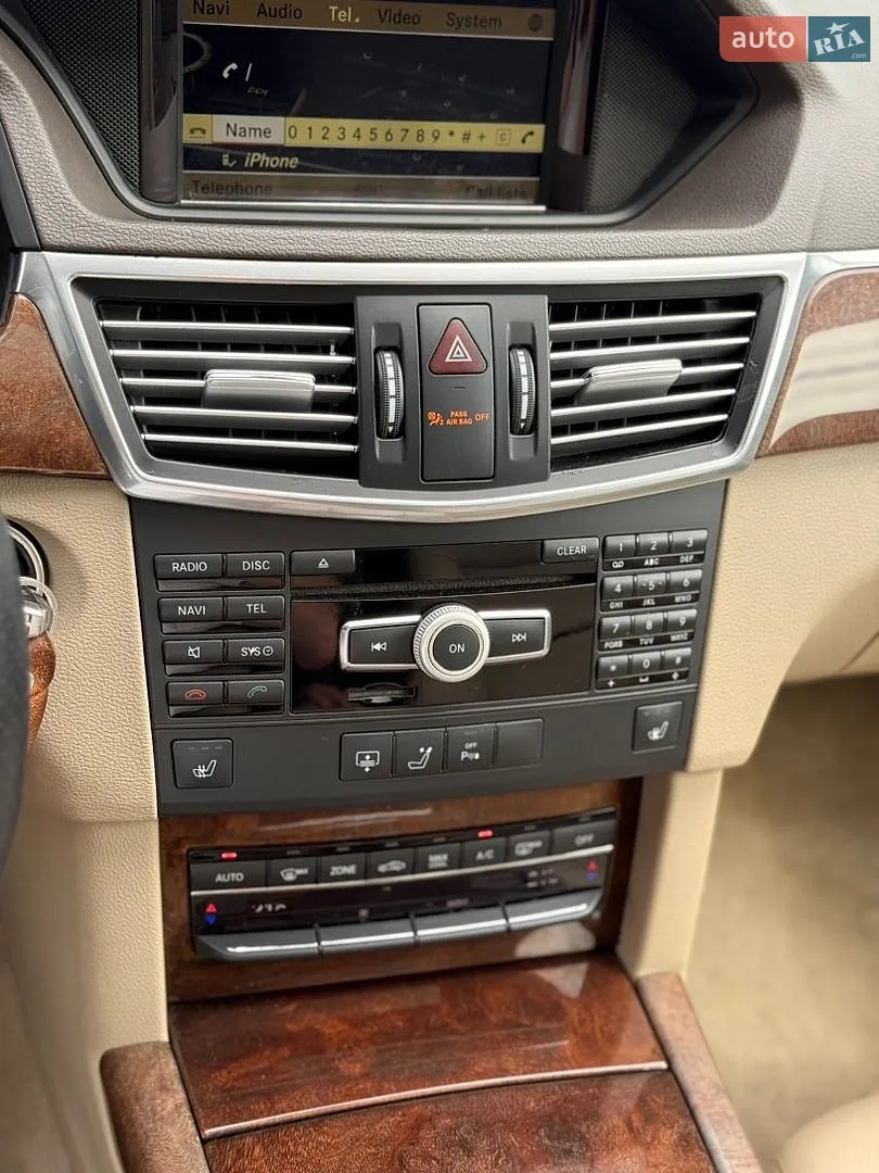 2011 Mercedes-Benz E-klasse - мініатюра 30