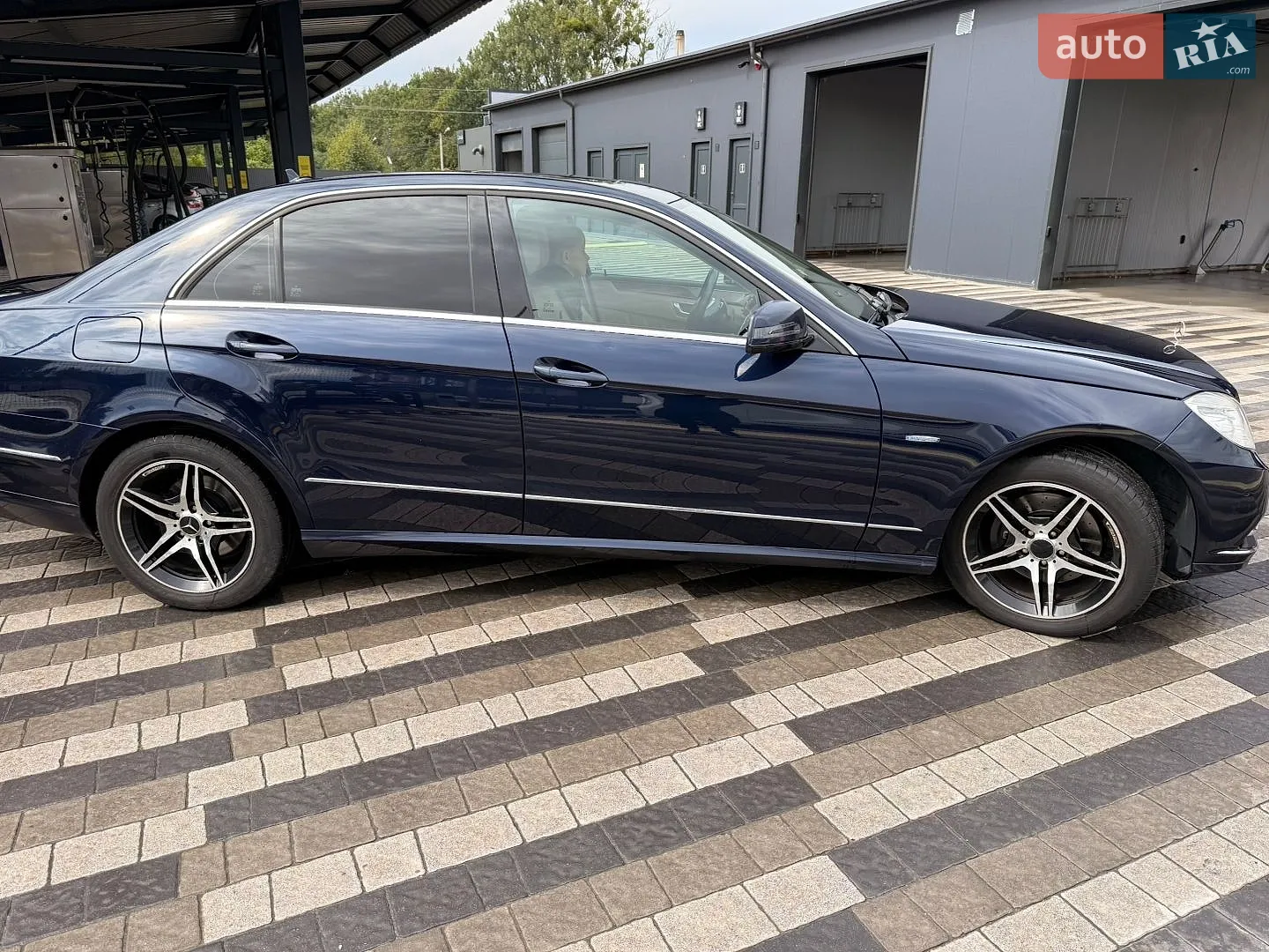 2011 Mercedes-Benz E-klasse - мініатюра 6