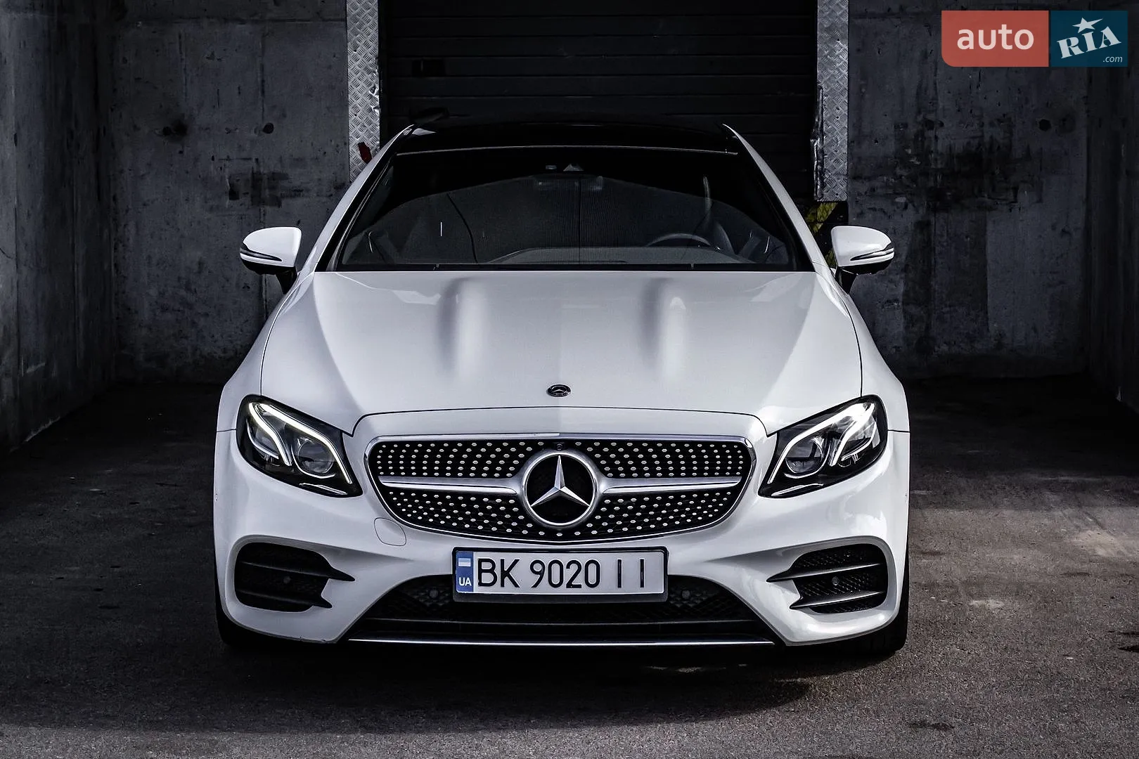 2017 Mercedes-Benz E-klasse - фото 1