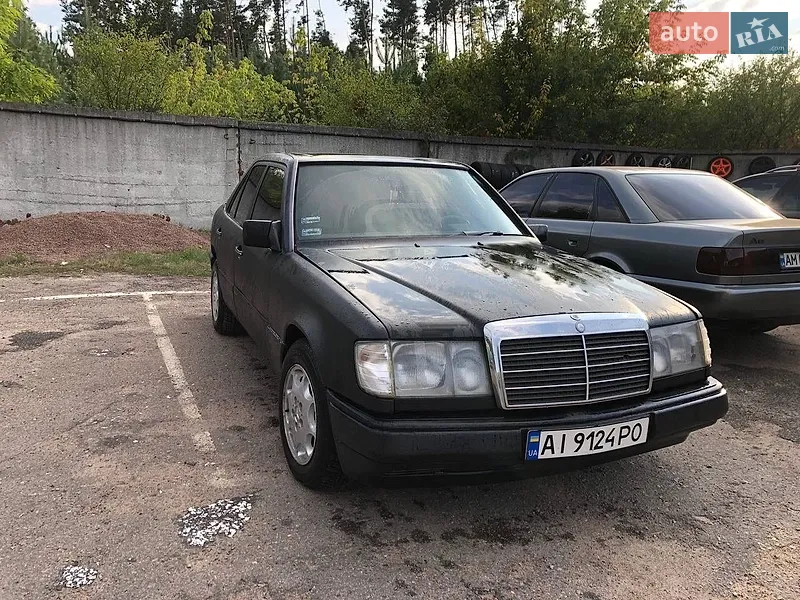 Mercedes-Benz E-Class 1985