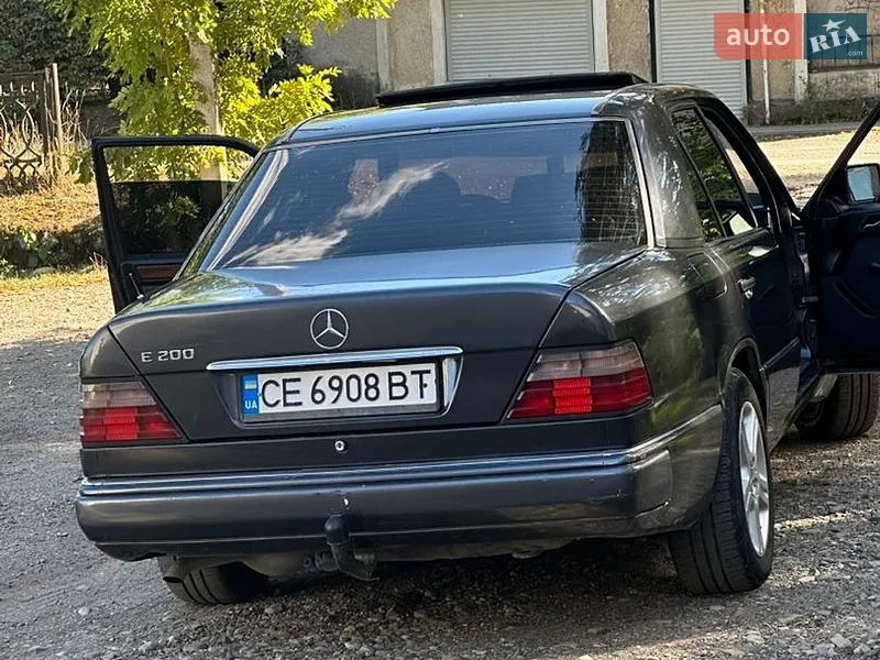 Mercedes-Benz E-Class 1994