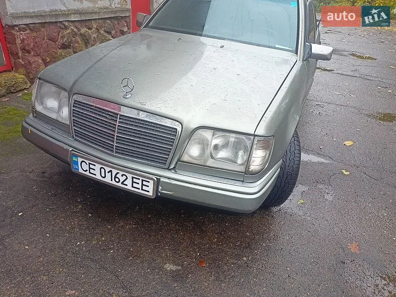 Mercedes-Benz E-Class 1990