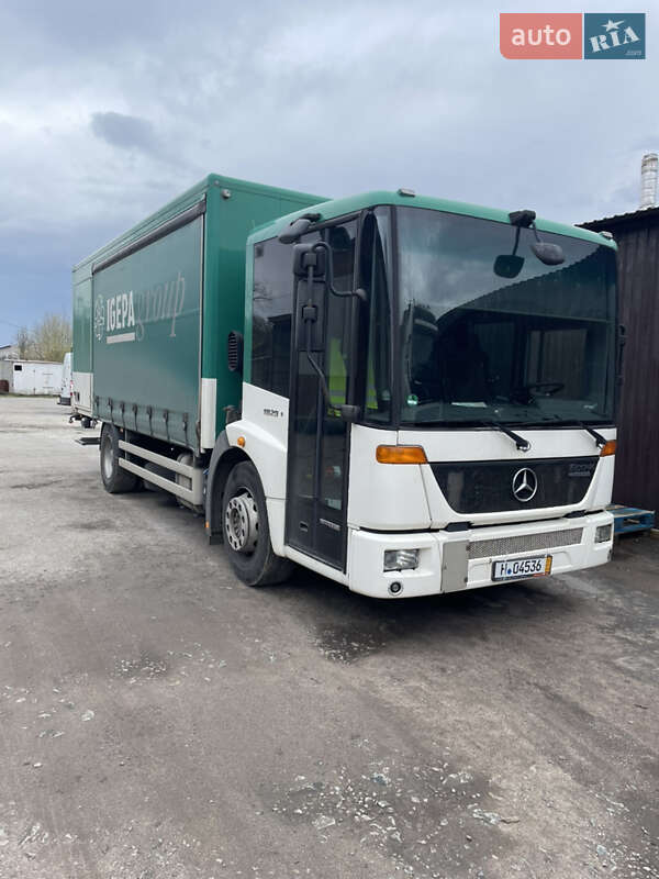 Mercedes-Benz Econic 2013