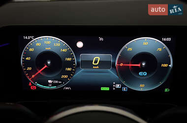 Хэтчбек Mercedes-Benz EQA 2021 в 
