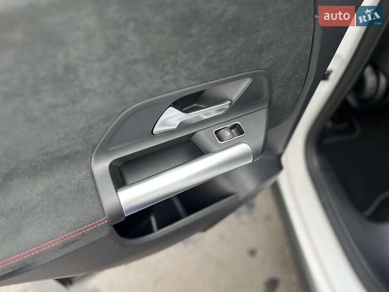 Хэтчбек Mercedes-Benz EQA 2023 в Днепре