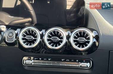 Хетчбек Mercedes-Benz EQA 2023 в 