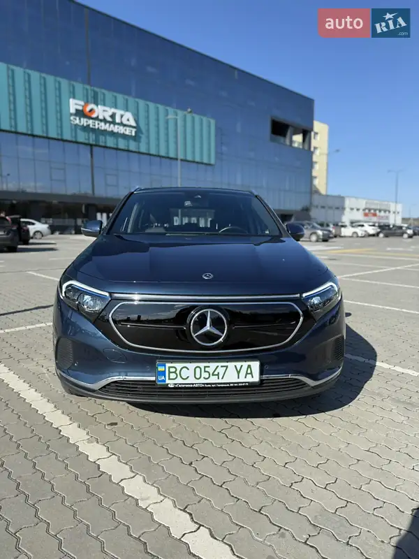 Хетчбек Mercedes-Benz EQA 2022 в 
