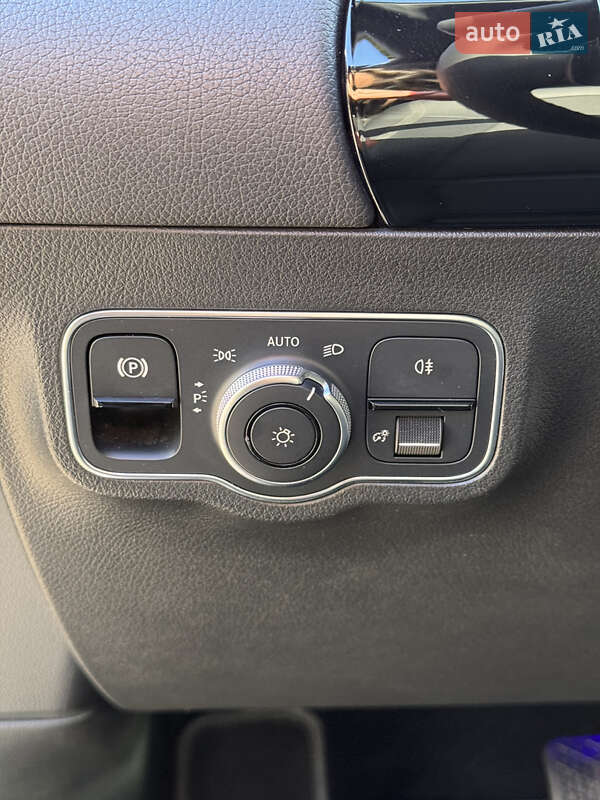 Хэтчбек Mercedes-Benz EQA 2021 в Киеве